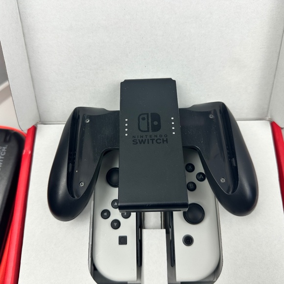 Nintendo Switch OLED White w/Mario Kart 8+128 GB memory+ hard cover case - Picture 7 of 12